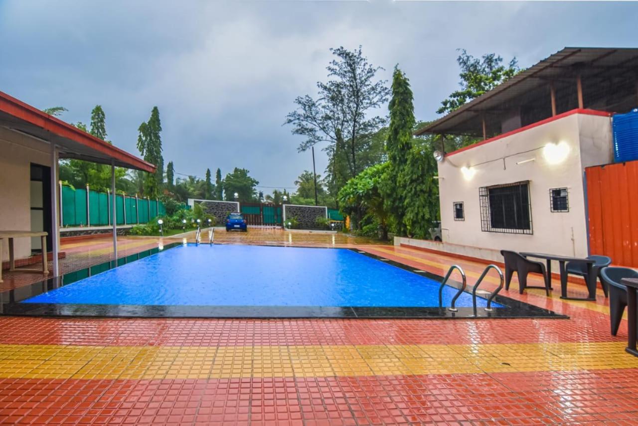 Twinkle Villa 4Bhk Карджат Екстер'єр фото